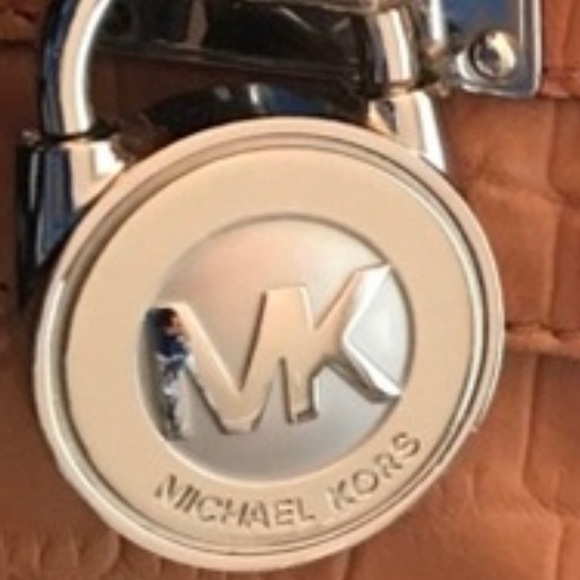 Michael Kors tanish/brown Leather Envelope Shoulder Bag - Picture 4 of 16